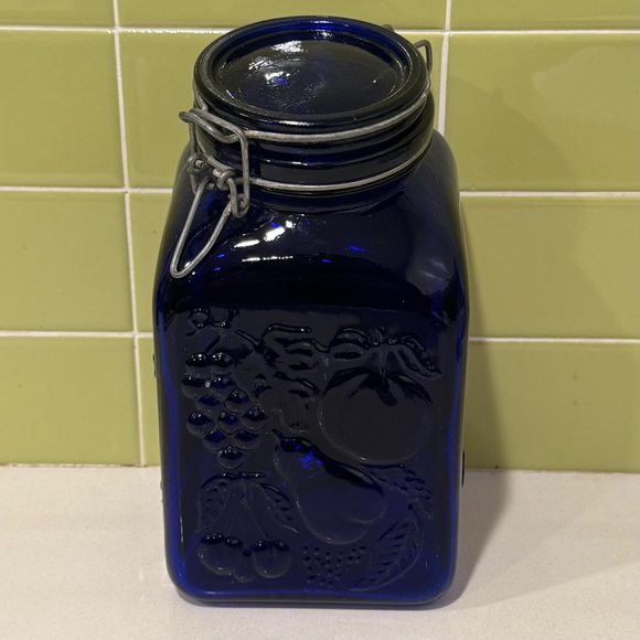 Vintage Cobalt Blue Glass Lidded Mason Jar Canister Produits de Campagne 9” - Picture 2 of 10
